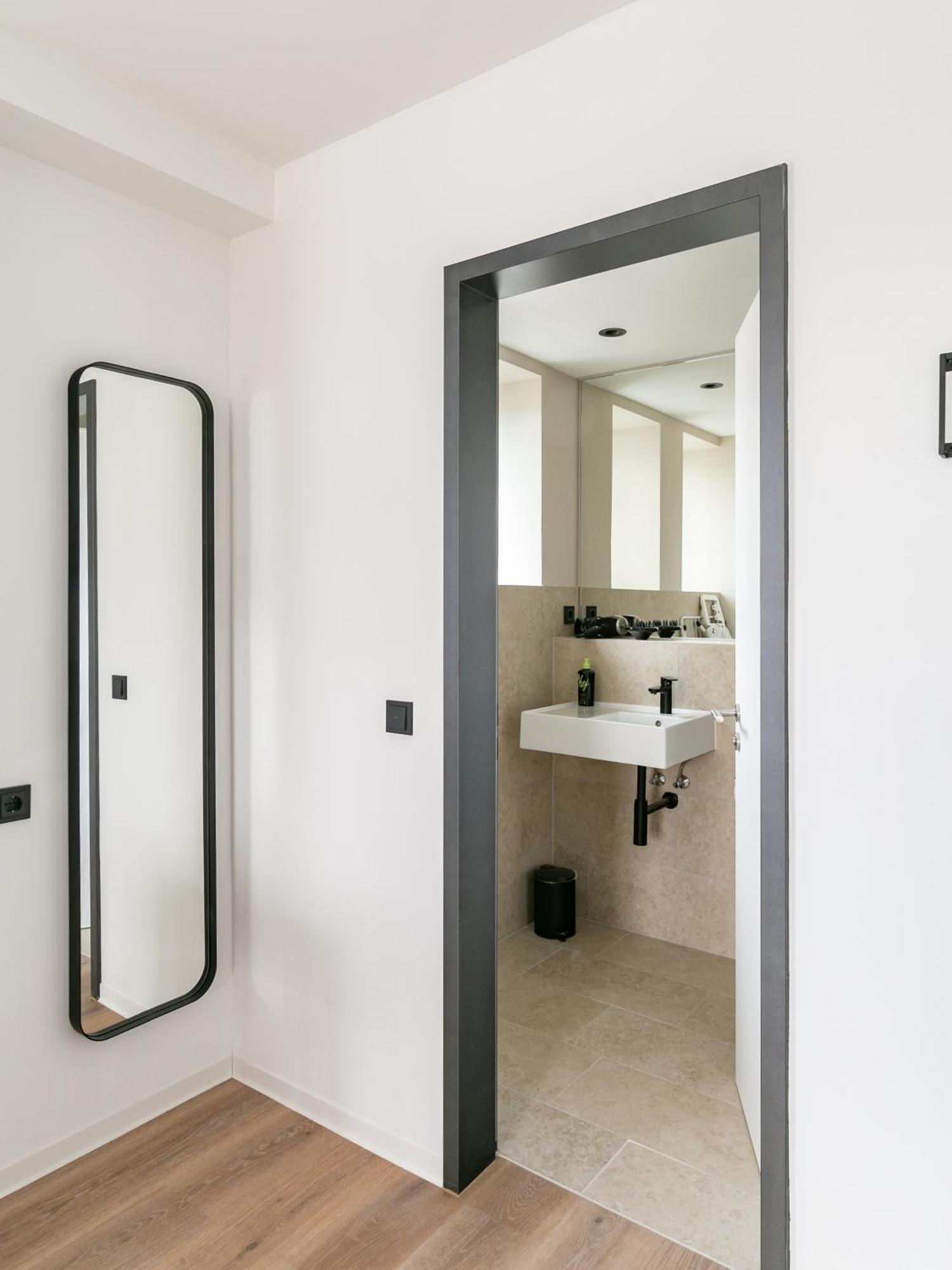 Limehome Saarbruecken Berliner Promenade Bilik gambar