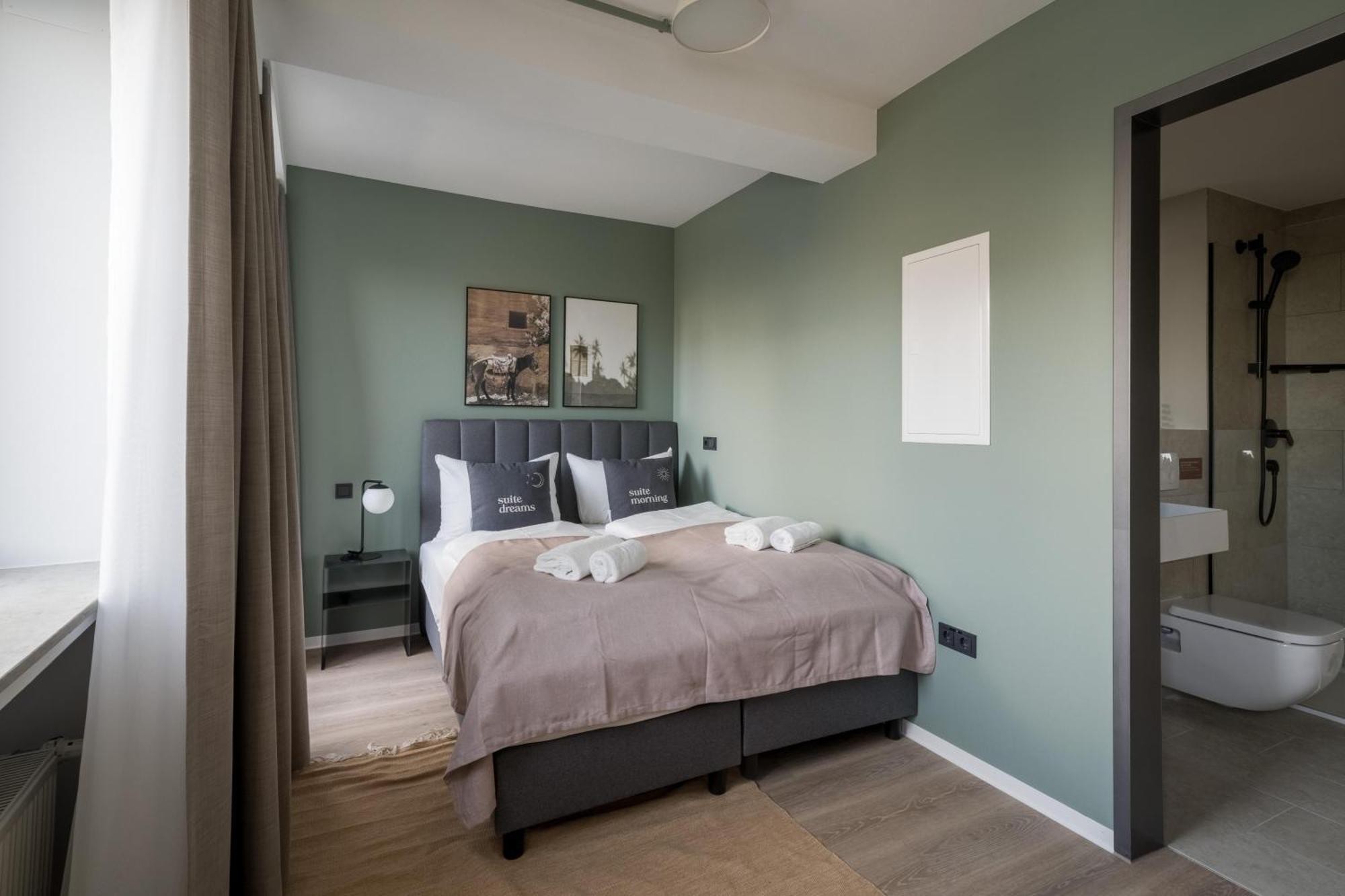 Limehome Saarbruecken Berliner Promenade Bilik gambar