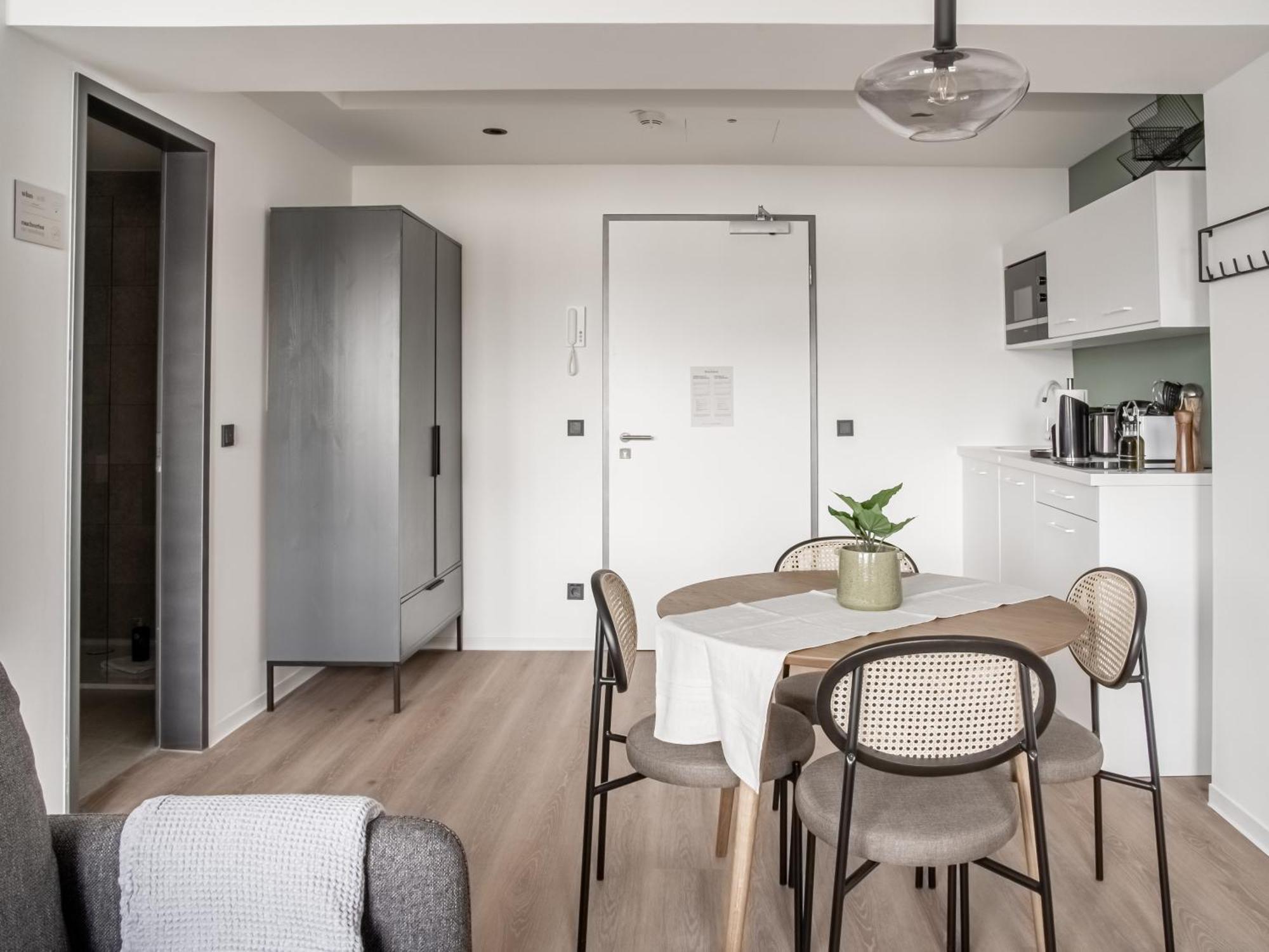 Limehome Saarbruecken Berliner Promenade Bilik gambar