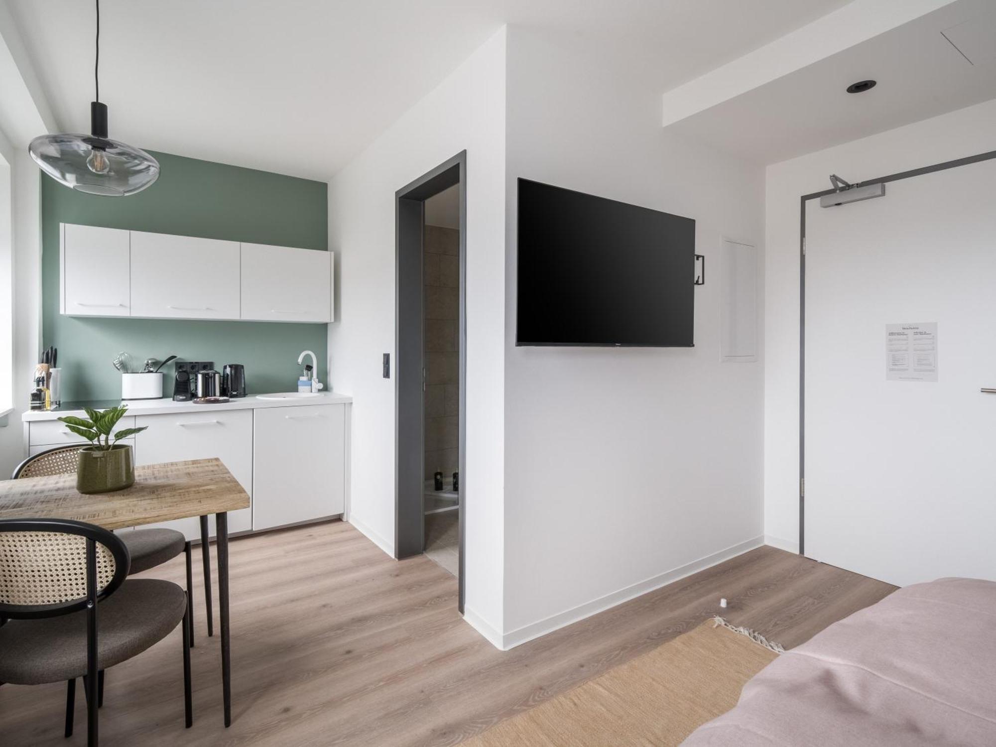 Limehome Saarbruecken Berliner Promenade Bilik gambar