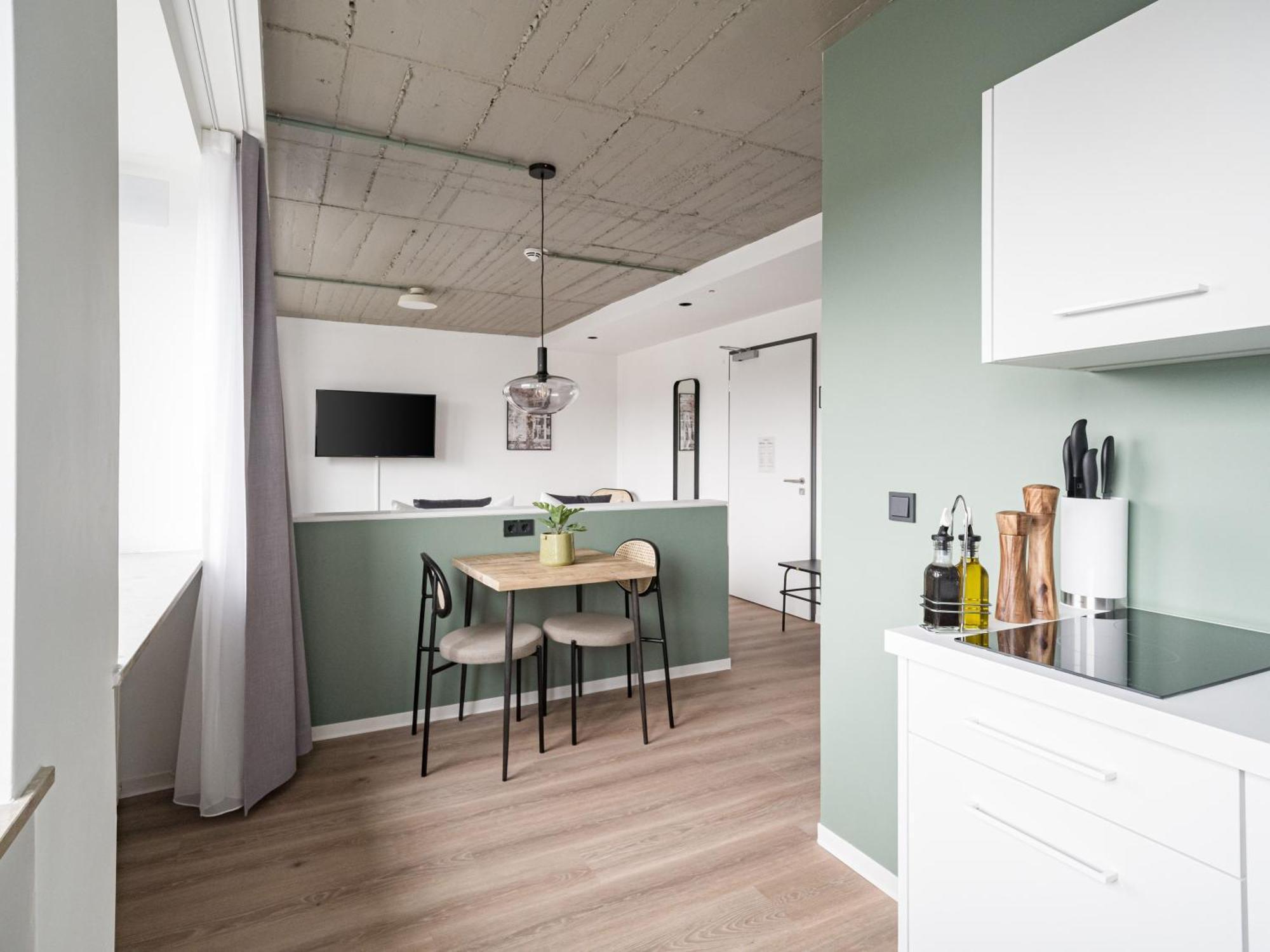 Limehome Saarbruecken Berliner Promenade Bilik gambar